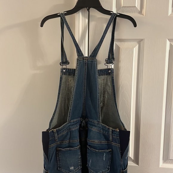 Denim maternity overalls - Picture 4 of 10